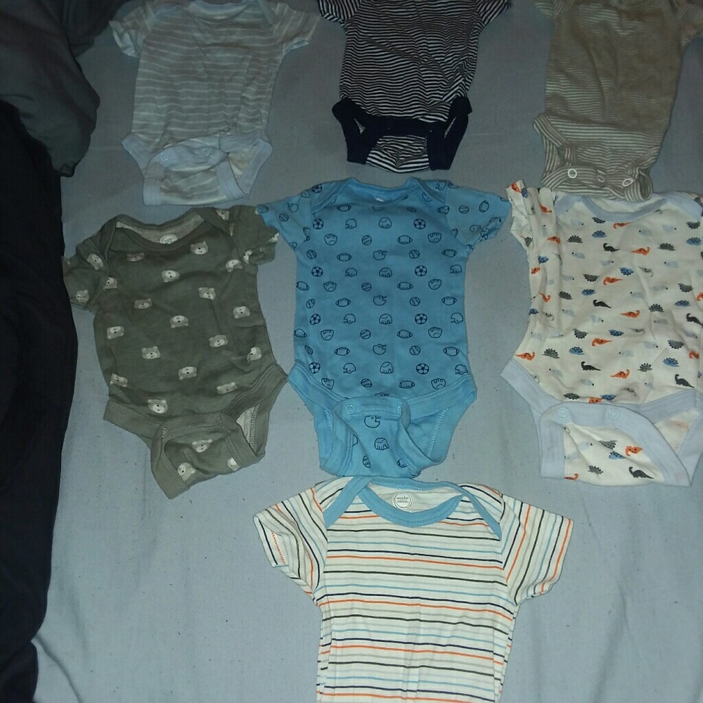 7 piece newborn baby boy onsie set